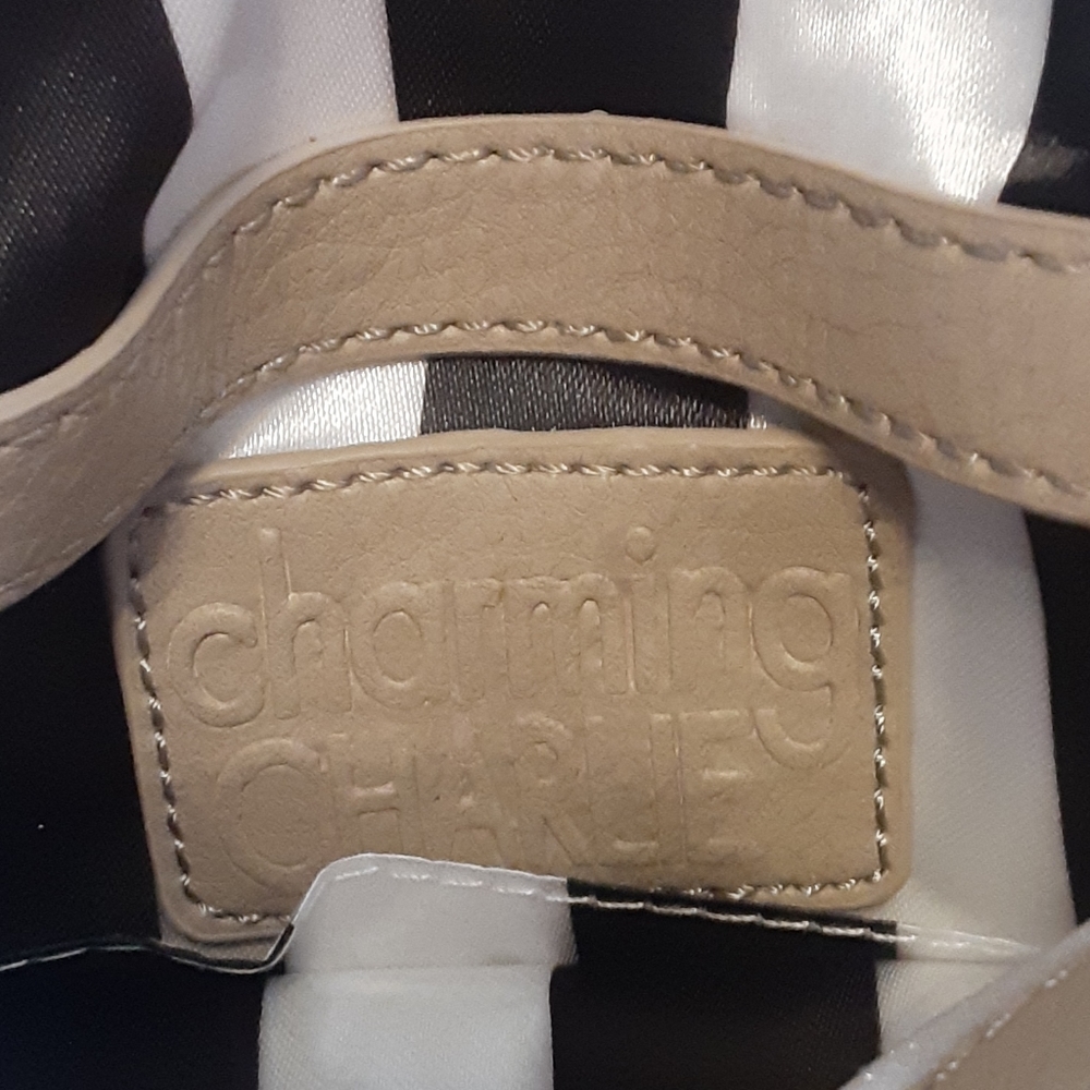 Purse - Picture 2 of 4